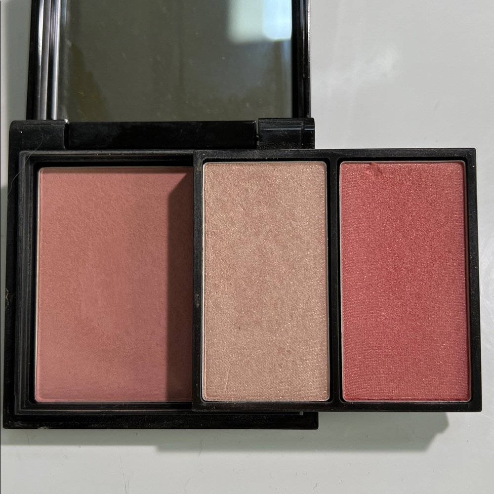 MAC Cosmetics Hocus Pocus Colourful Face Kit